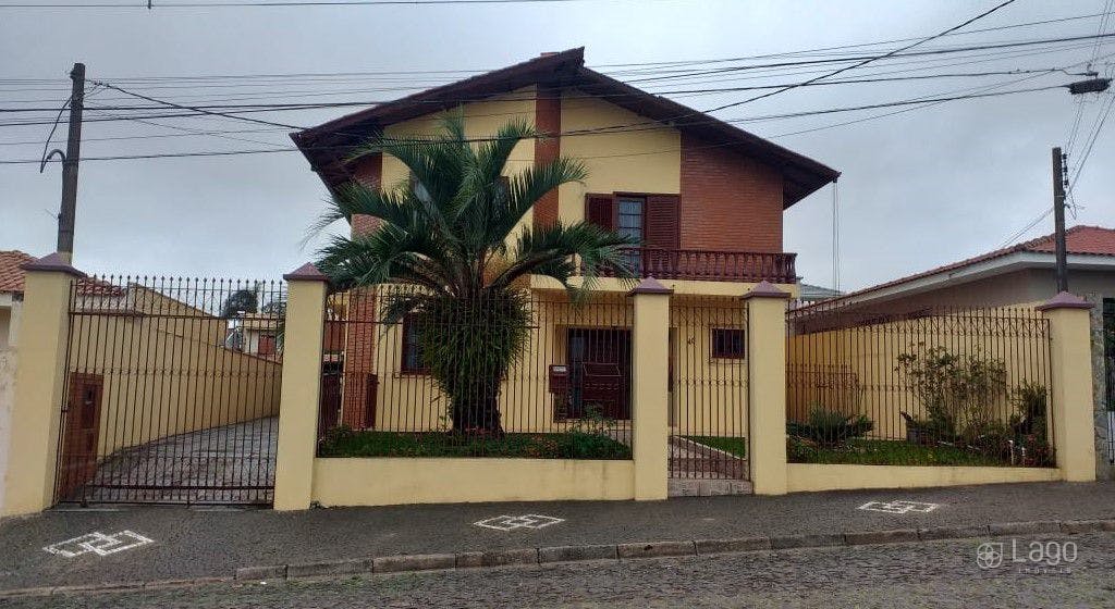 Casa à venda em Uvaranas